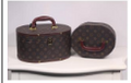 004 Oval suitcase
